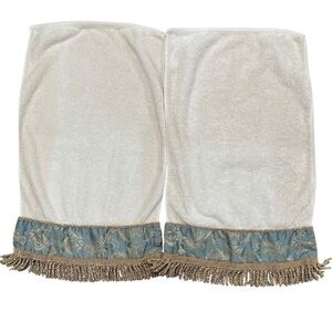 Set 2 Croscill Embellished Hand Bath Towels Damask Fringe 2 Tassel Beige Blue